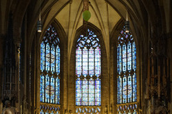 TeilnehmerInnen im Innenraum von St. Reinoldi mit Blick auf den Altarraum